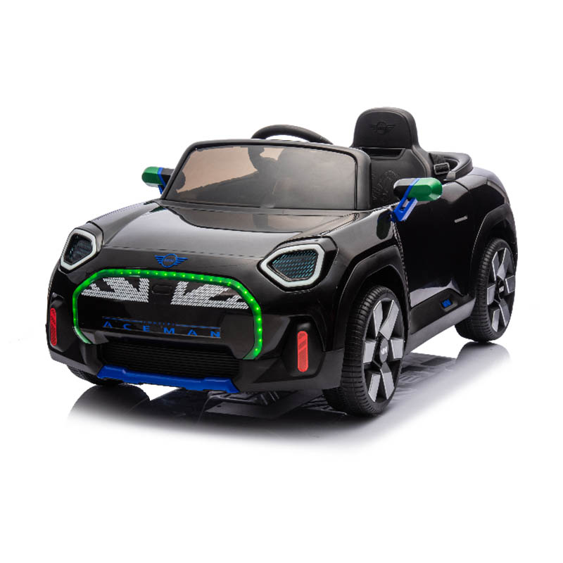 Лицензионный разноцветный детский электромобиль Mini Concept Aceman